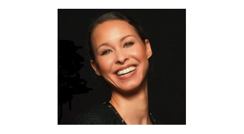 "Precisamos de mais P&D especificamente voltada para peles escuras", Aïmara Coupet