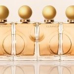 Estée Lauder revela Glimmer, sua primeira nova fragrância desde 2021 (Foto: Estée Lauder)