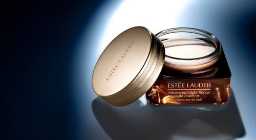 Estée Lauder quer educar consumidores sobre os efeitos da falta de sono