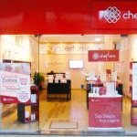 Cheflera combina loja de cosméticos e clínica de estética