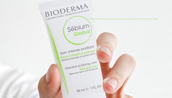 Acne afeta mais de 50% das mulheres adultas e casos crescem com a pandemia