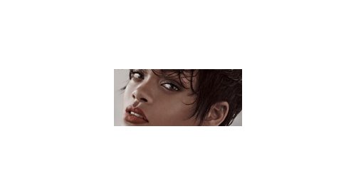 Rihanna's trademark makeup looks in beauty tutorials