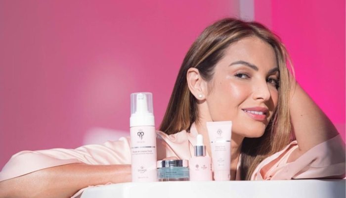 Bioage lança linha de tratamento facial contra flacidez com Patrícia Poeta
