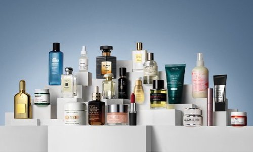 Fragrâncias sustentam recuperação da Estée Lauder e impulsionam projeções