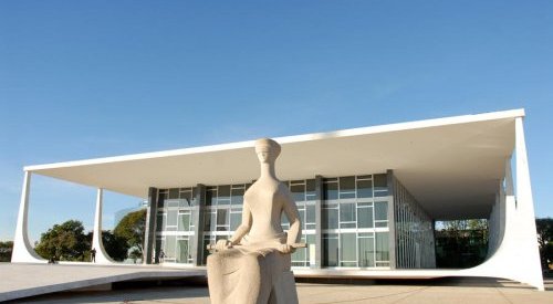 STF valida lei do RJ que proíbe testes de cosméticos em animais