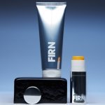 Firn escolhe Stick ReUse da Cosmogen & Asquan para protetor solar recarregável (Foto: Firn)