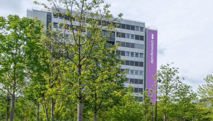 DSM-Firmenich cresce 5% no semestre, impulsionada por fragrâncias