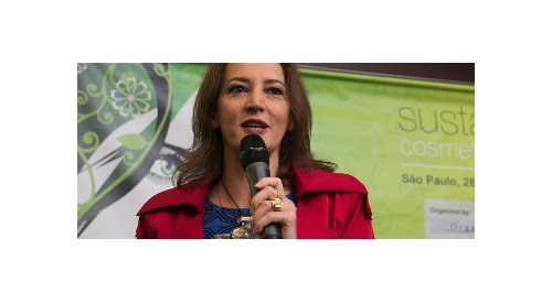 O impacto dos produtos cosméticos é tema de debate em São Paulo