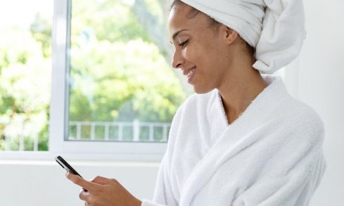 Digital e bem-estar: como a beleza está se transformando em 2025, segundo a NIQ