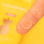 CBSKIN aposta na tendência entre os jovens e lança adesivo para espinhas (Foto : CBSKIN / divulgação)