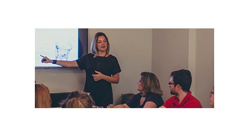 Perfumaria Paralela abre inscrições para curso anual Formação em Perfumaria