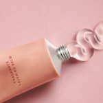 A Rare Beauty, de Selena Gomez, faz sua estreia no mundo das fragrâncias (Foto: Rare Beauty)