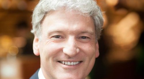 Sephora nomeia ex-Starbucks Martin Brok como novo CEO Global