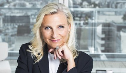 Mudança no topo: Véronique Courtois passa a liderar a divisão de beleza da LVMH