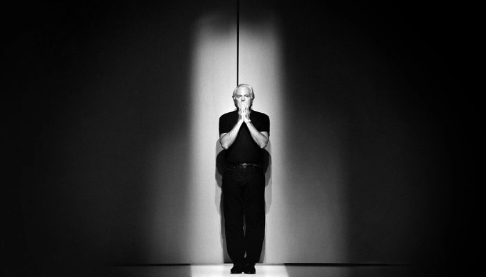 A L'Oréal presta homenagem a Giorgio Armani, parceiro histórico do grupo