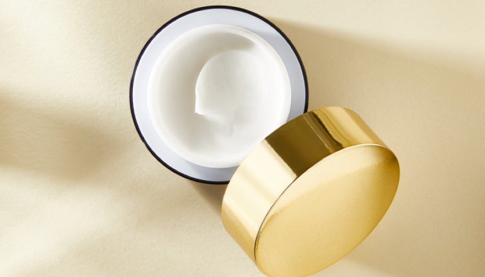 Nivea lança complexo de reparação noturna que promete pele uniforme