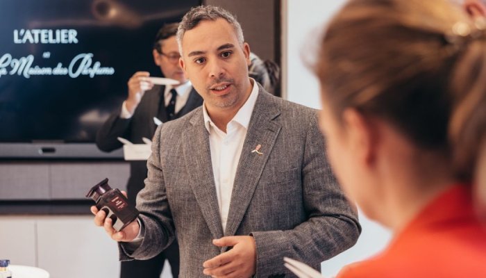 "O objetivo é agilizar o desenvolvimento de fragrâncias", diz Lucas Nanini