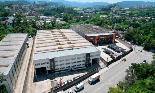 Alfaparf amplia produção de coloração capilar ao adquirir a Coferly no Brasil