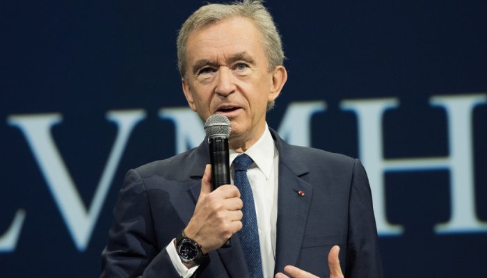 LVMH: lucros e vendas quedam em 2025, mas a recuperação começa a se consolidar