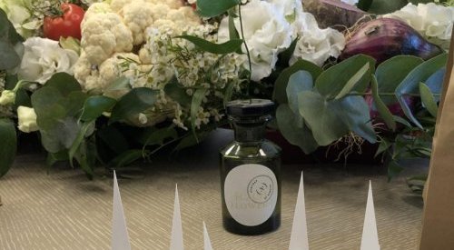 Symrise planta hortaliças na paleta do perfumista