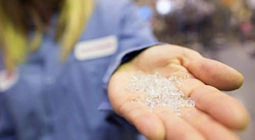 Estée Lauder aposta na tecnologia de reciclagem molecular da Eastman