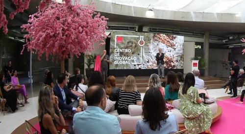 Avon inaugura Centro de Inovação Global no Brasil em parceria com a Natura