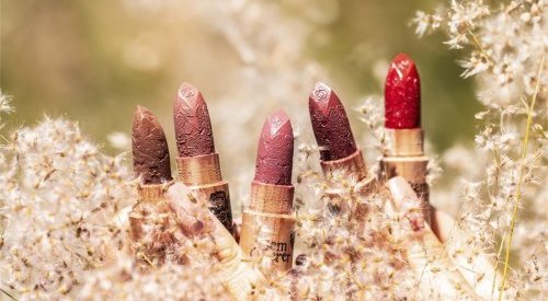 Dalla lança primeira linha de maquiagem zero plástico