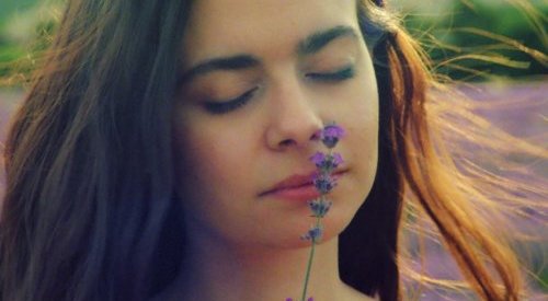 Aria Mia Loberti é a nova embaixadora global da L'Occitane en Provence