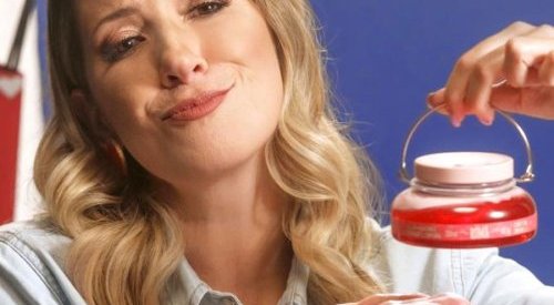 Dia dos Namorados: L'Occitane au Brésil apresenta Dani Calabresa como cupido