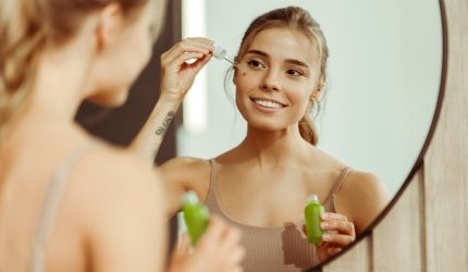 Liberado pela Anvisa, ácido azelaico deve atrair indústria de skincare no Brasil