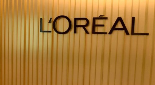 L'Oréal anuncia embalagens plásticas 100% recicladas ou renováveis até 2030