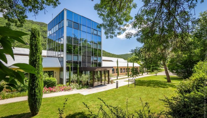 Pierre Fabre planeja dobrar produção da fábrica de Avène, na França