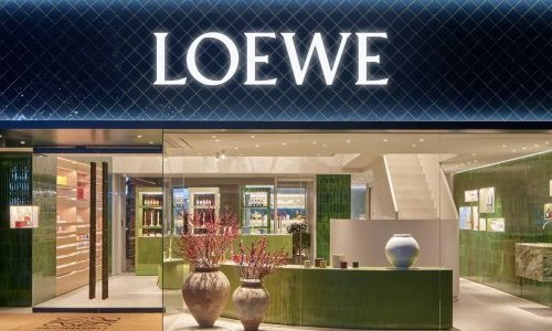 Loewe inaugura em Seul sua primeira loja dedicada apenas a fragrâncias