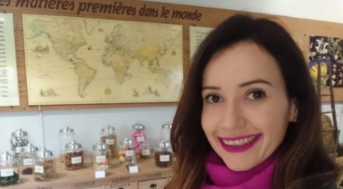 Brasileira lança curso de Alta Perfumaria Natural com perfumista francês