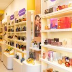 Quase todo o portfólio está disponível na loja, com destaque para as fragrâncias (Foto: Hinode)