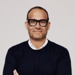 CEO da Saks, Marc Metrick, renuncia em meio a rumores sobre possível falência (Foto: Saks Global)