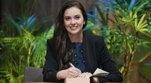 Daniela Rios assume a presidência do SIPATESP