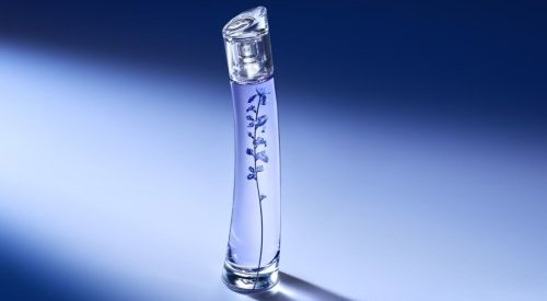 Kenzo lança Flower Indigo, uma nova fragrância, inspirada no azul japonês