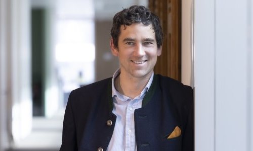 "50 anos é um grande desafio!", pontua Adrien Geiger, da L'Occitane en Provence