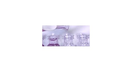 After 10 years operating in the cosmetics packaging market, the owners of Vepakum open Ática Química