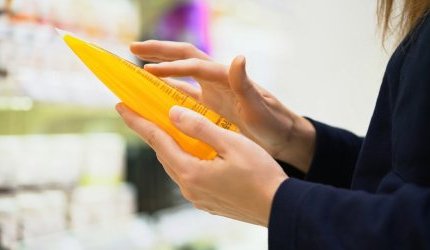 UE flexibiliza normas sobre substâncias perigosas em cosméticos