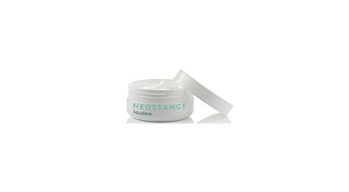 Dinaco to distribute Amyris' new generation emollient for cosmetic products in Brazil