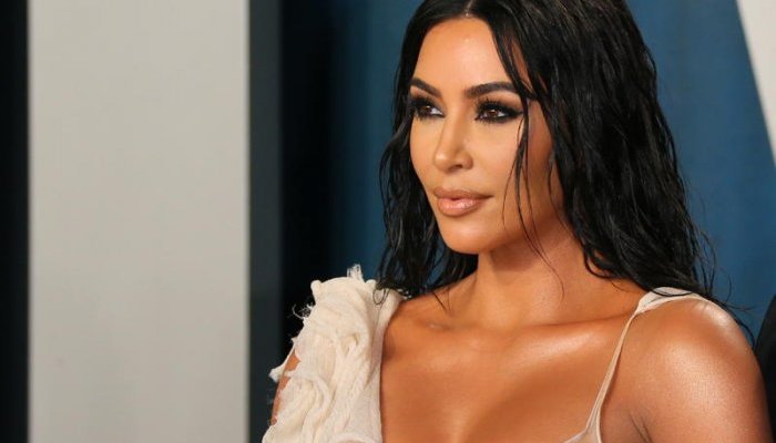 Kim Kardashian vende 20% de sua marca de cosméticos para a Coty