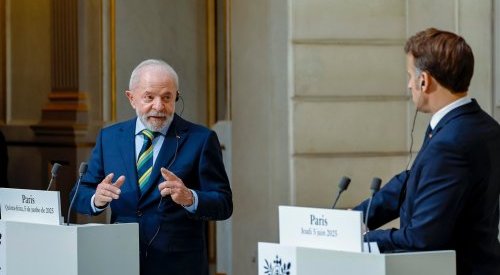 Lula pede a Macron que 'abra o coração' ao acordo UE-Mercosul