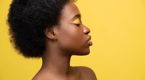 LAST, primeira linha de maquiagem longa duração à base de isododecano verde