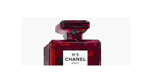 Chanel N°5 slips into red for the holiday season
