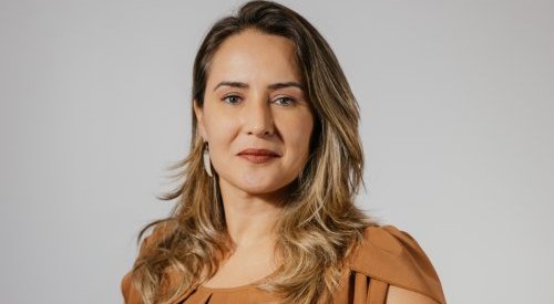 Jordana Saldanha é nomeada diretora-executiva da ABIPLA