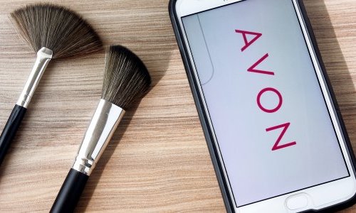 Regent unifica as operações da Avon no mundo sob uma única liderança