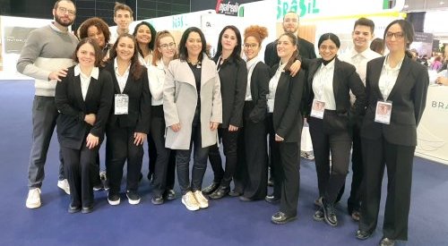 Empresas brasileiras ampliam negócios durante a Cosmoprof Bologna 2023