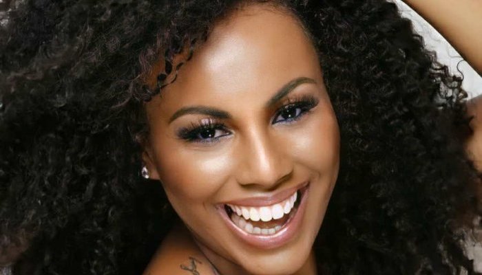 “Maquiagem para público negro não é apenas um nicho”, diz diretora da Avon